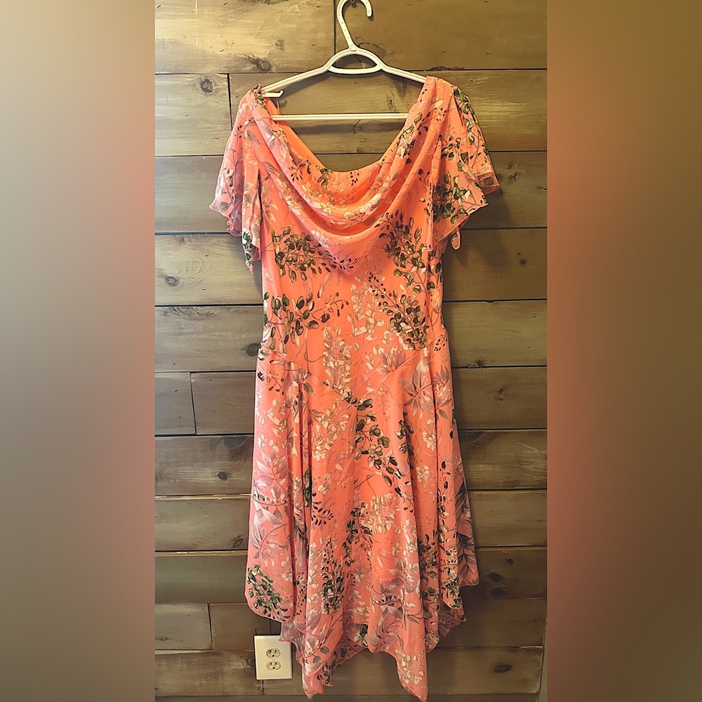 Signature by Robbie Bee Dress Size: 14